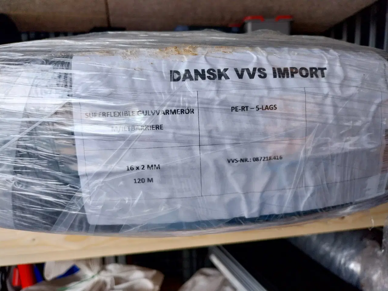 Billede 1 - 16 x 2 pex rør til gulvvarme 120 m og gulvplader  