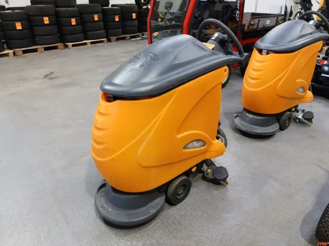 Billede 1 - GULVVASKER, Task