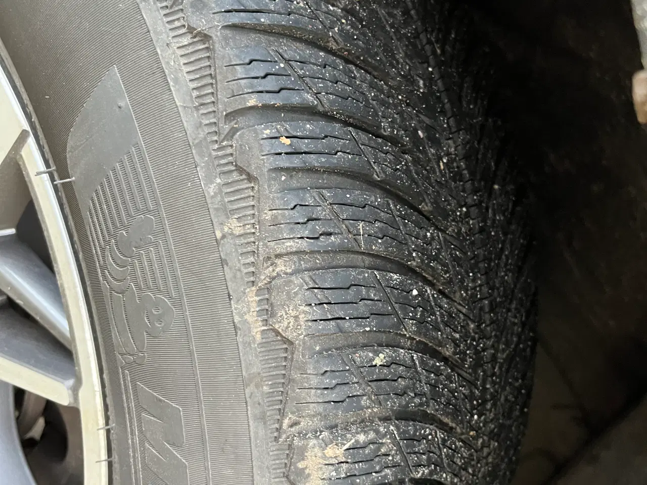 Billede 3 - Alu vinterhjul med Michelin dæk.