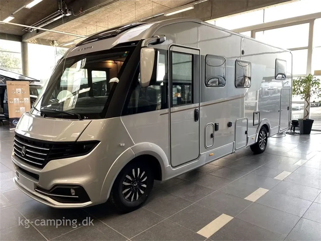 Billede 2 - 2026 - Adria Super Sonic 780 DL   Adria Super Sonic 780 – Ultimativ luksus på hjul Bestilt til levering medio oktober 2025