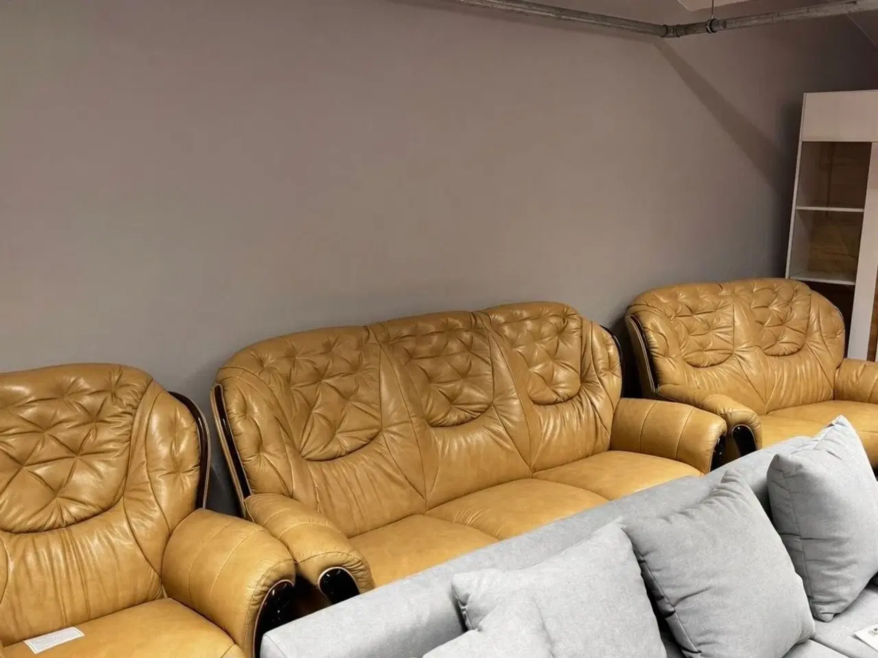 Billede 2 - Lædersofa sæt beige