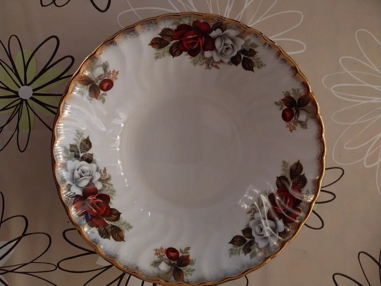 Billede 1 - Old country rose med hvid blomst 