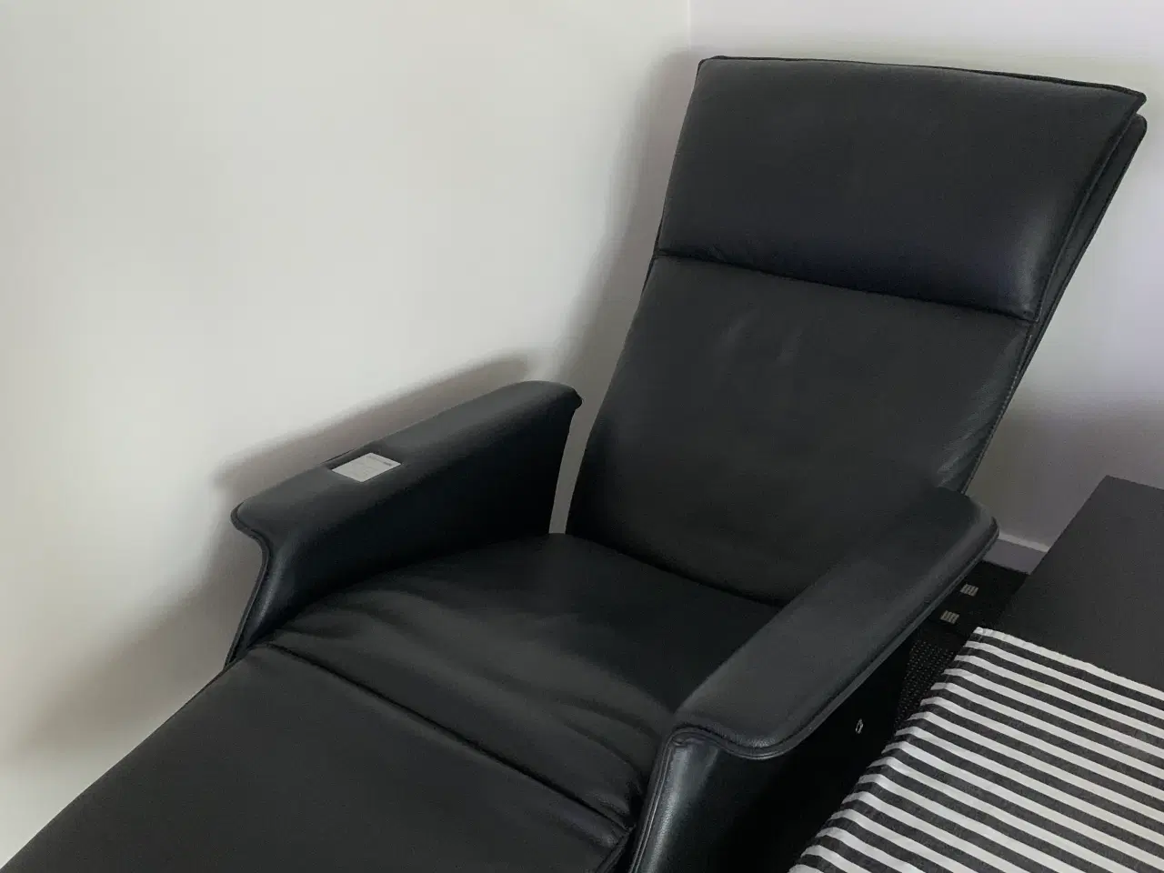 Billede 2 - Hvilestole 2 stk. i læder