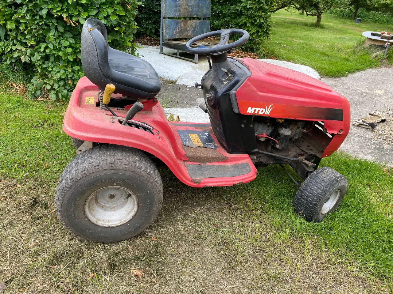 Billede 1 - Defekt plænetraktor