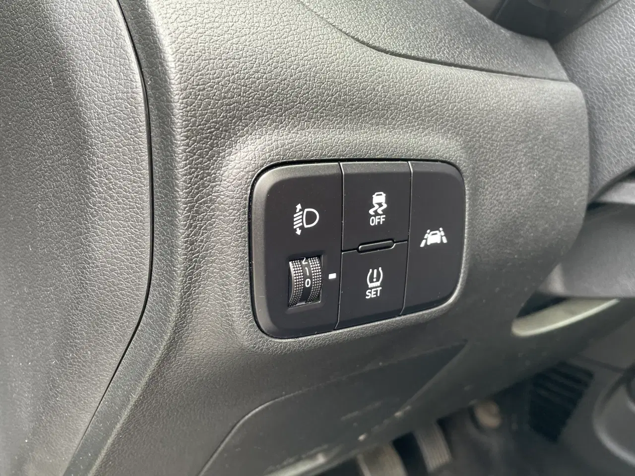 Billede 16 - Hyundai i10 1.0 Essential – Veludstyret, økonomisk