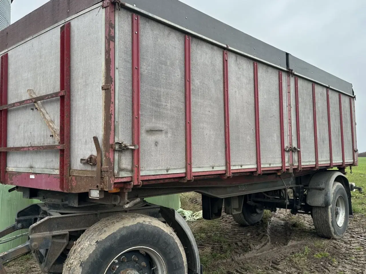 Billede 4 - Nopa/volvo Vogntræk. 3 vejs-tip på begge vogn. Velholdt.