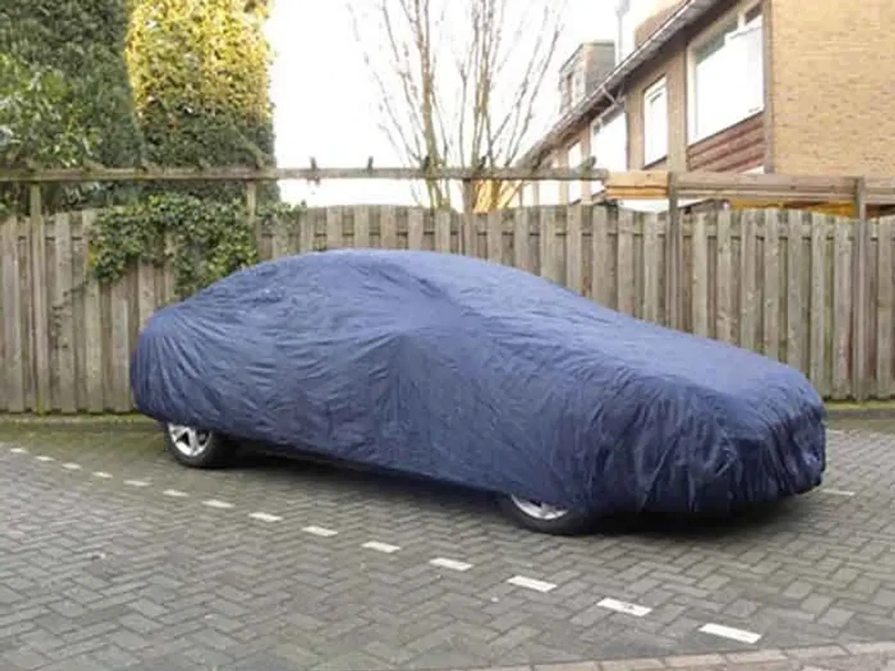 Billede 1 - Bilgarage XXL (524X191X122 cm.)