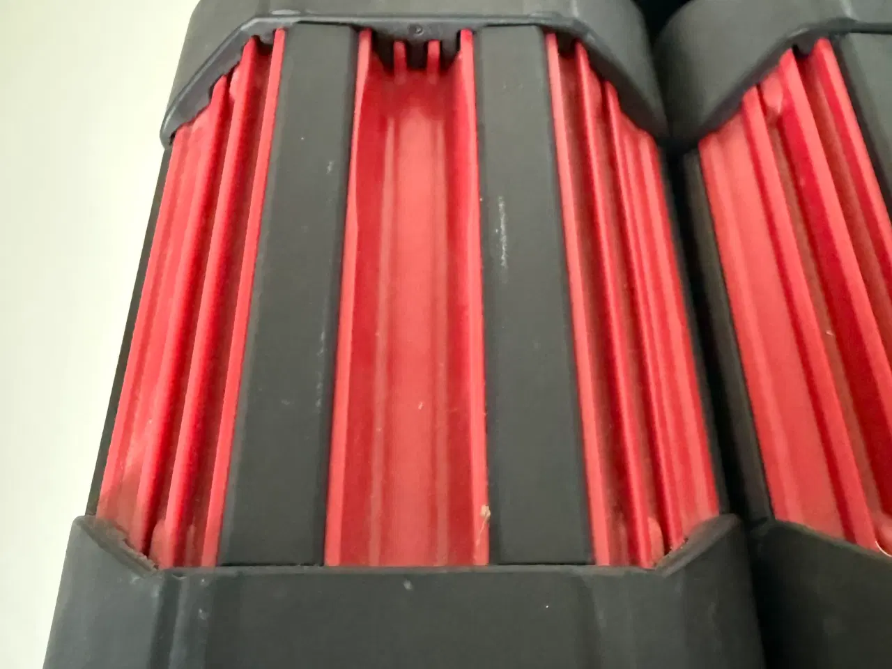 Billede 17 - 2 X Bosch 36V 4,0 Ah batteri og lader.