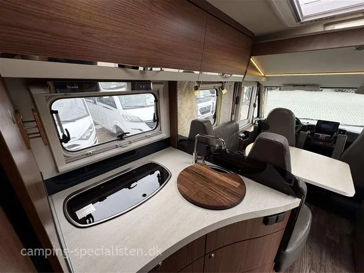 Billede 8 - 2016 - Euramobil Integra Line IL720 QB "Autocamp Premium"   Rigtig pæn og meget velholdt Luksusbil  - Euramobil IL720 QB fra 2016 - Kan snart opleves hos Camping-Specialisten i Silkeborg