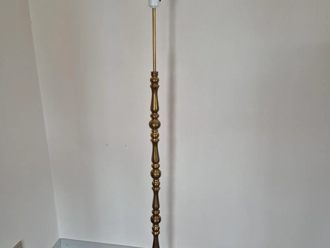 Billede 1 - Vintage gulvlampe i messing