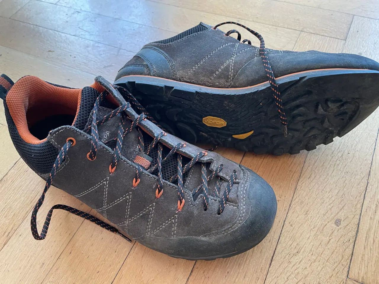 Billede 3 - Næsten nye kvalitets vandresko