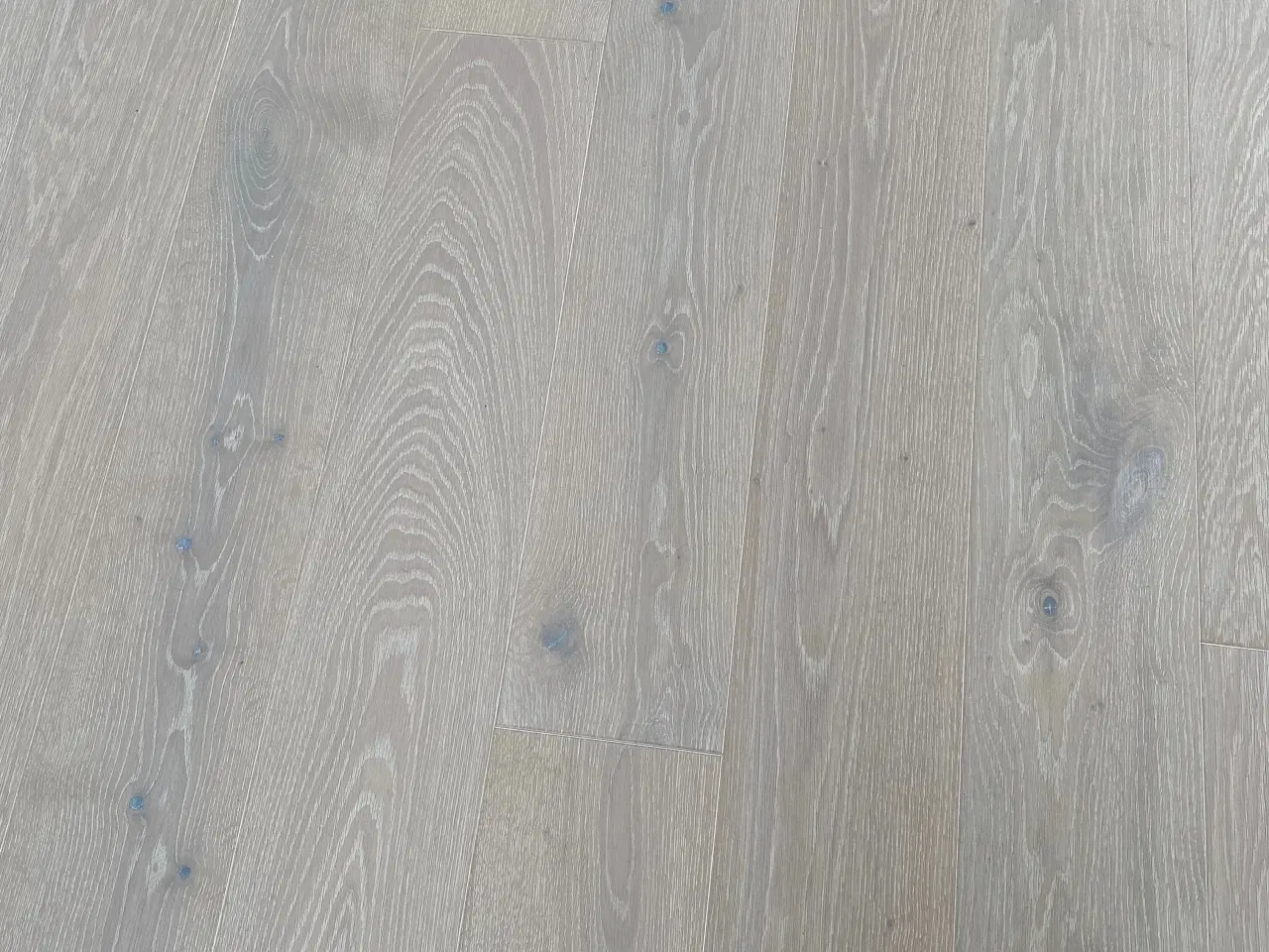 Billede 5 - Mat lakeret plank, lyst eg