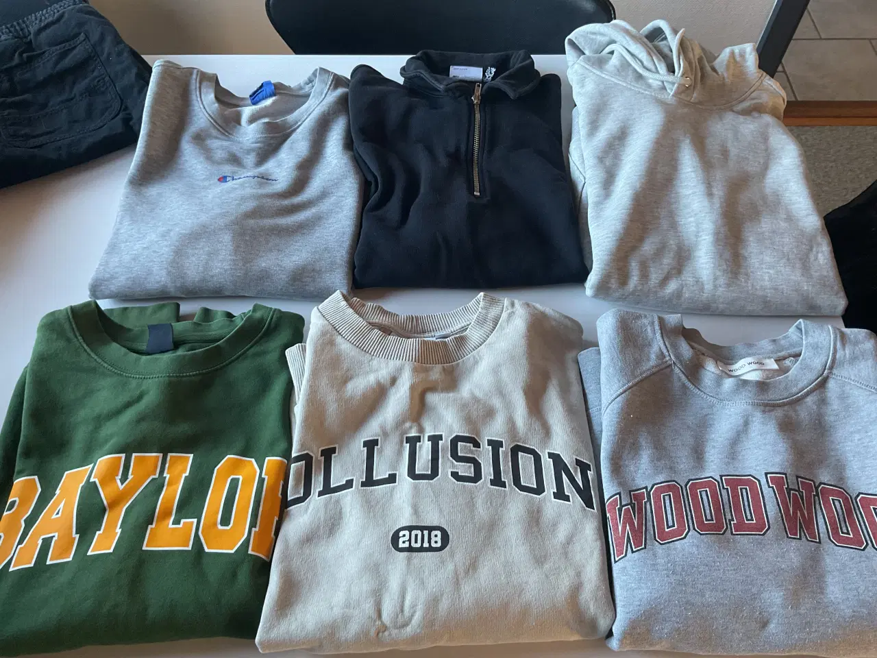 Billede 1 - Pæne Sweatshirts sælges