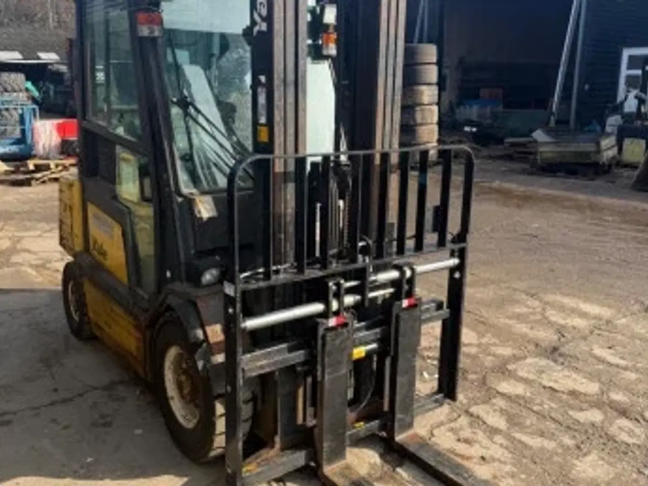 Billede 4 - Gaffeltruck med fuldfriløft