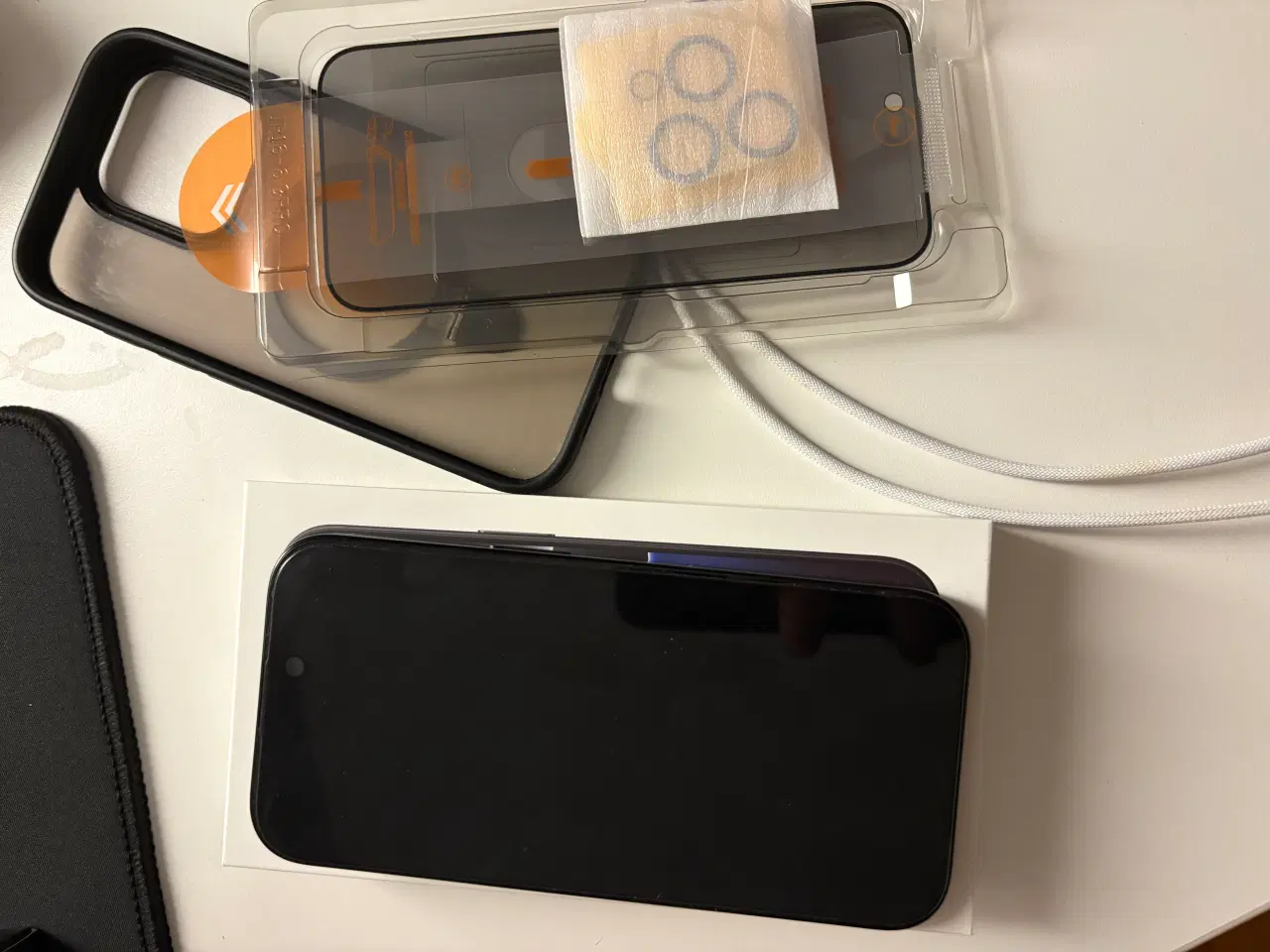 Billede 3 - Meget velholdt iPhone 16 pro 128GB