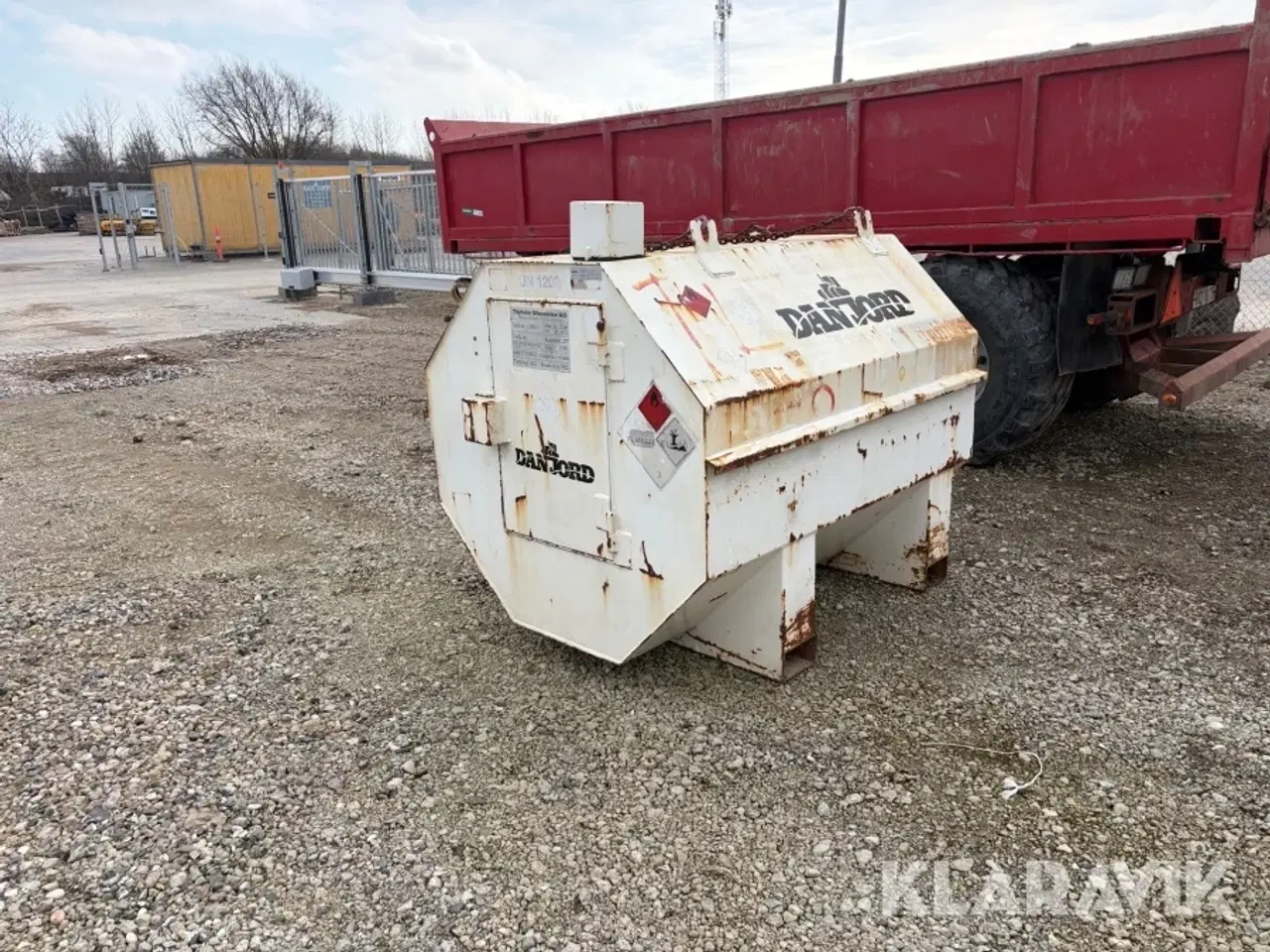 Billede 3 - Transportabel dieseltanken Thyholm Olie Service 1500 Liter