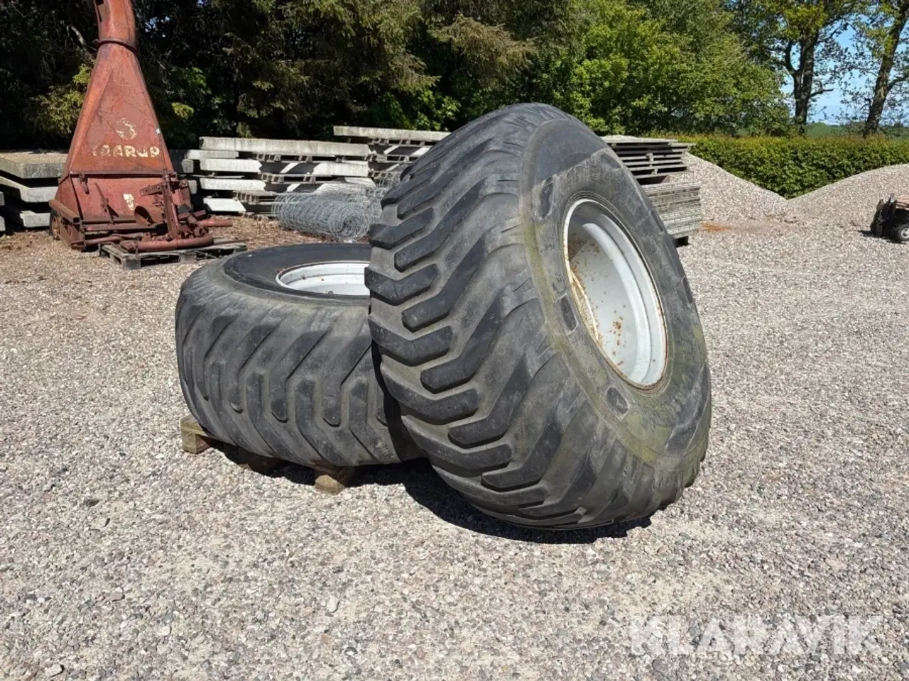 Billede 3 - Dæk Nokian & implement 4 styk.