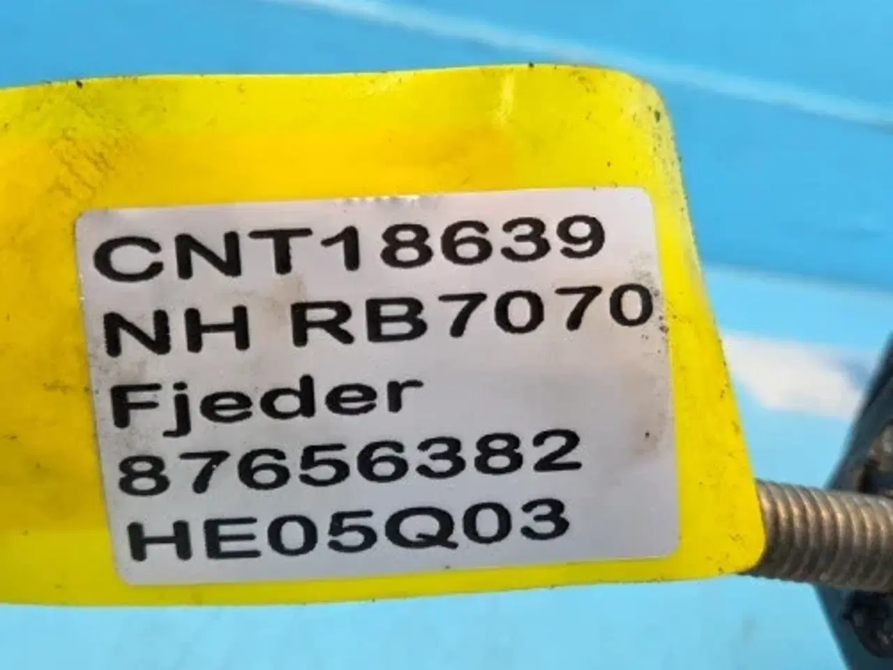 Billede 12 - New Holland BR7070 Fjeder 87656382