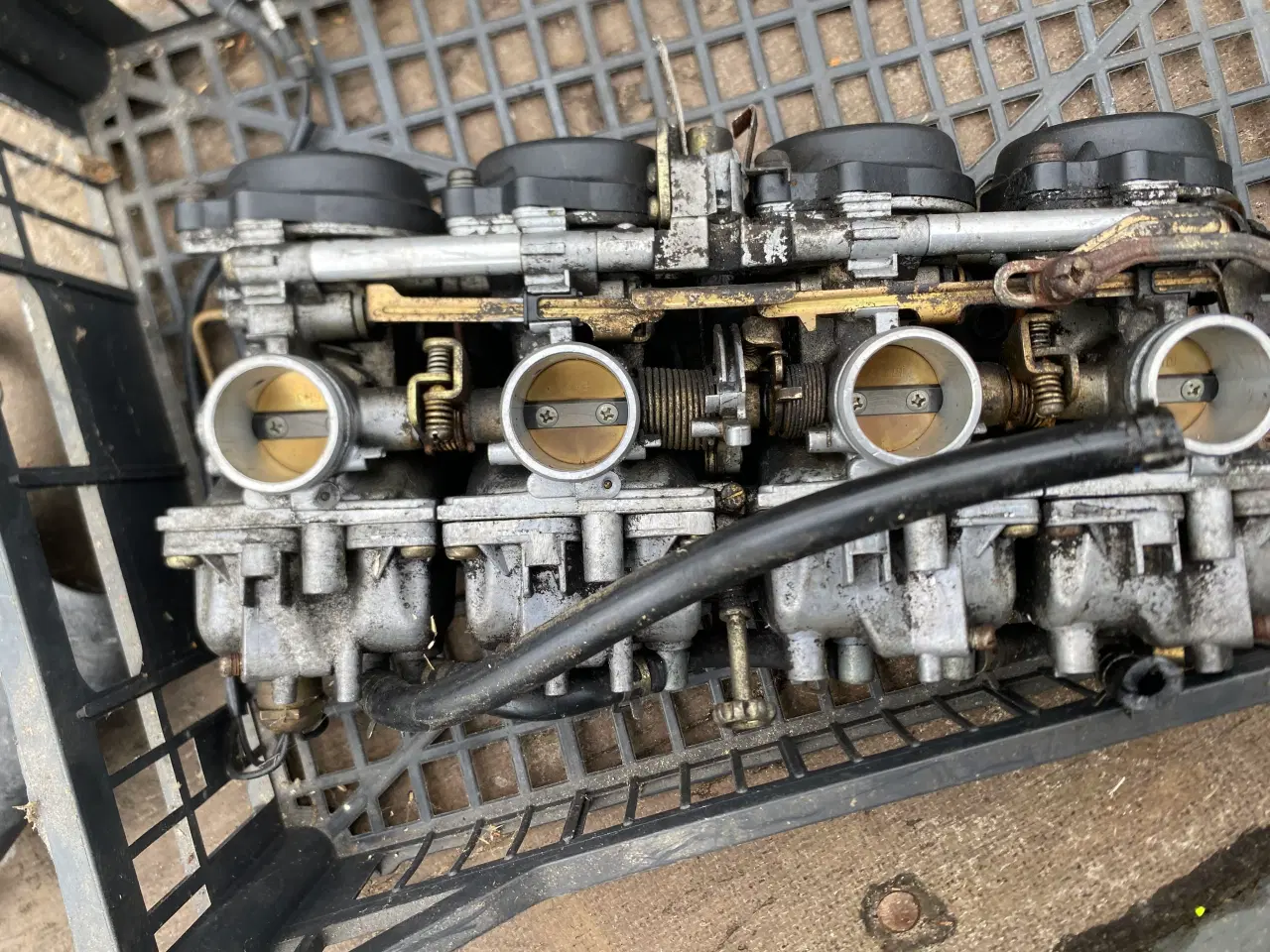 Billede 4 - Yamaha xj 600. To kasser reservedele 