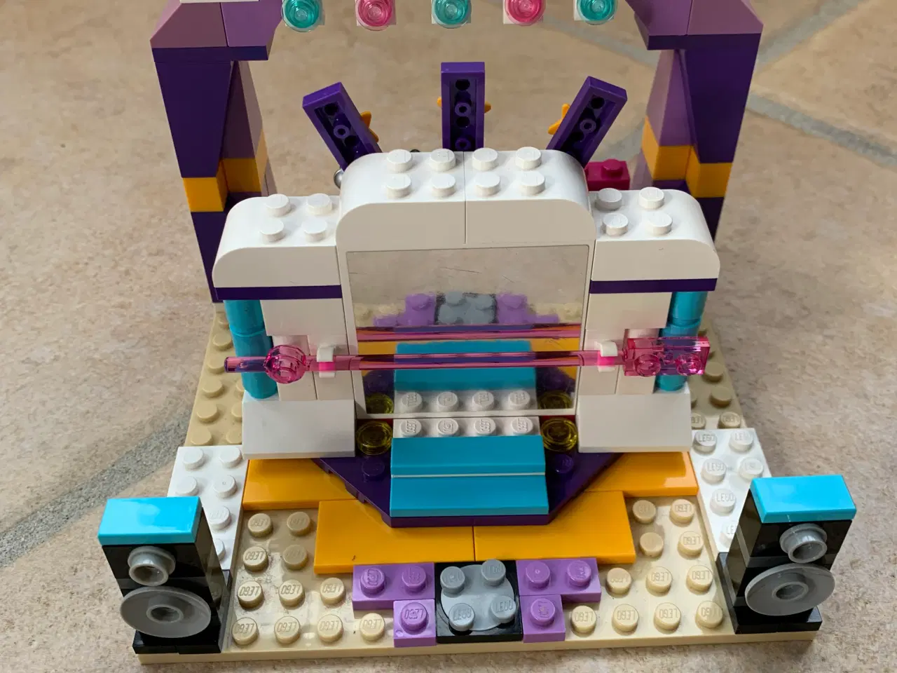 Billede 3 - Lego Friends 41004 Øvescene 