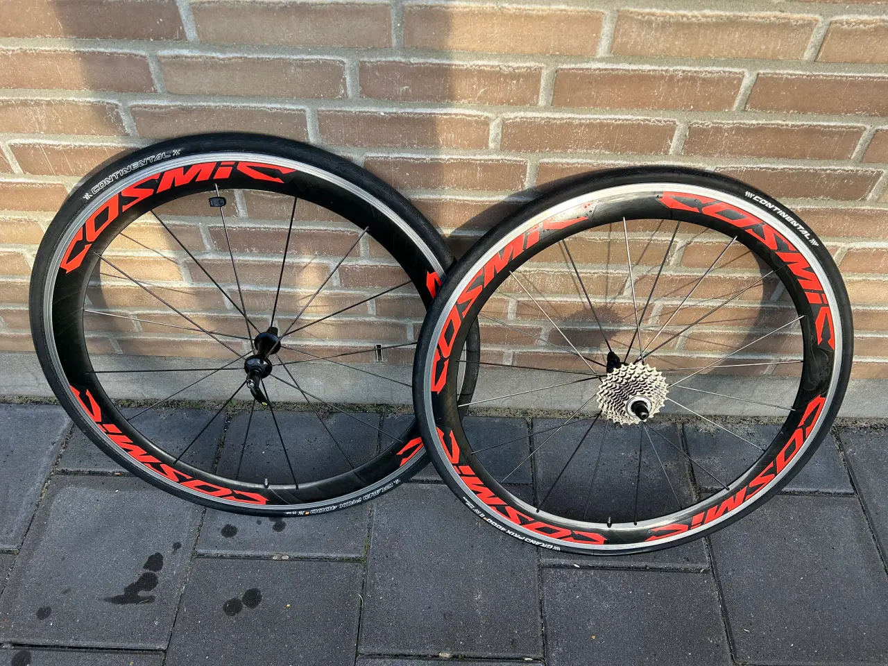 Billede 11 - Pinarello Dogma - BoB m/2 x Mavic hjulsæt