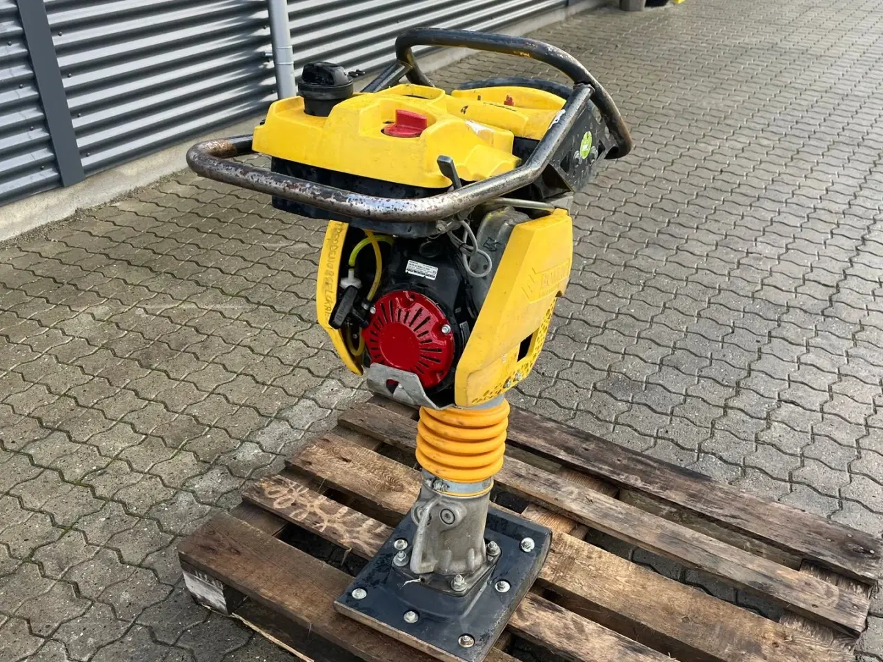 Billede 2 - Bomag BT 60 58kg kvalatits jordloppe