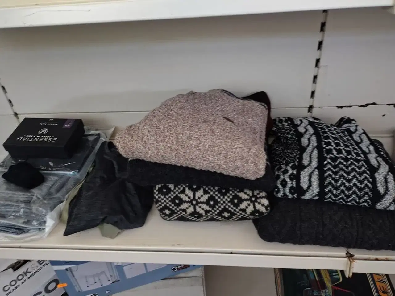 Billede 4 - Parti tøj