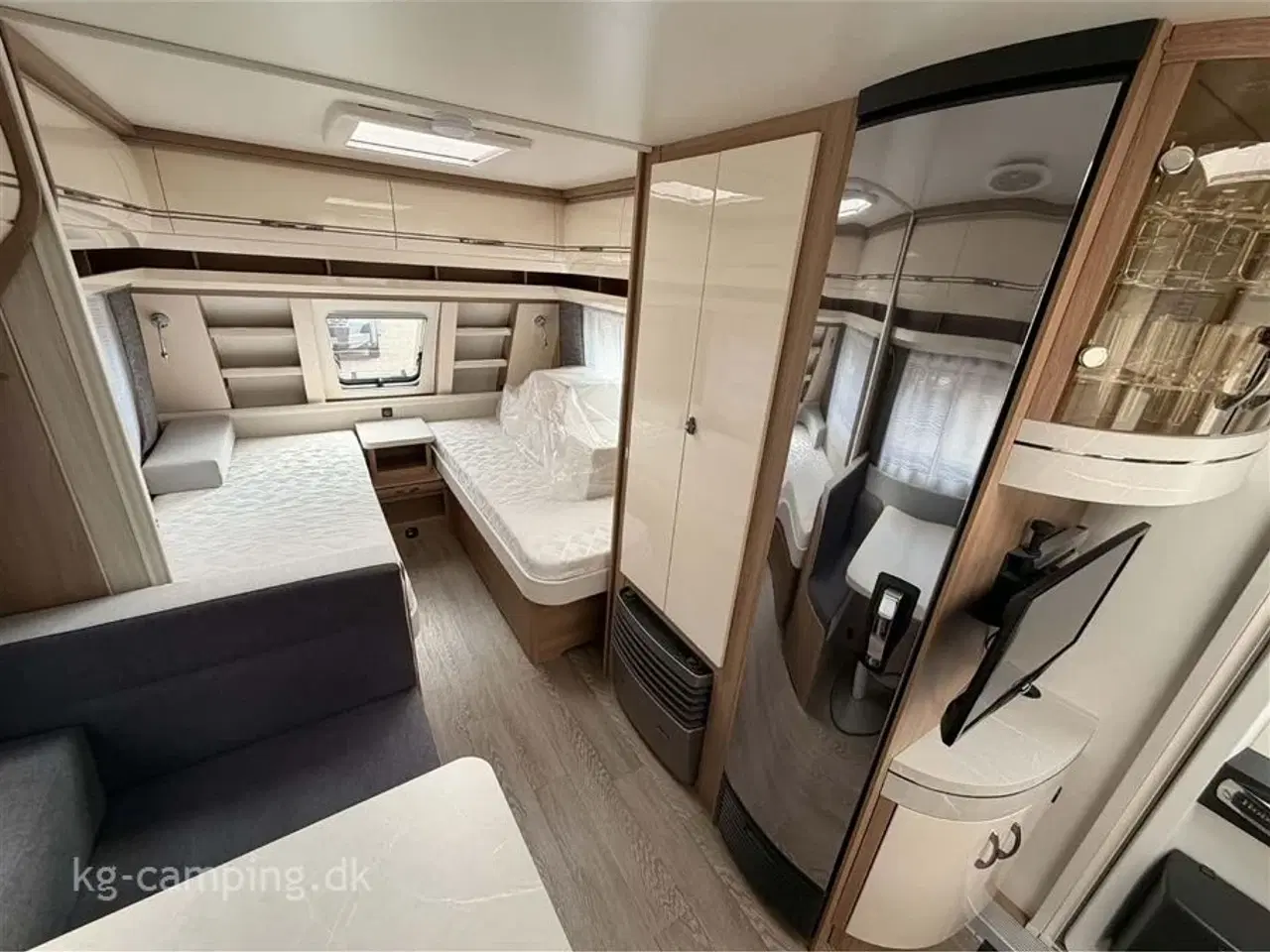 Billede 7 - 2022 - Hobby Excellent 460 SL   Enkeltsenge - Luftfortelt - Mover - Cykelstativ.