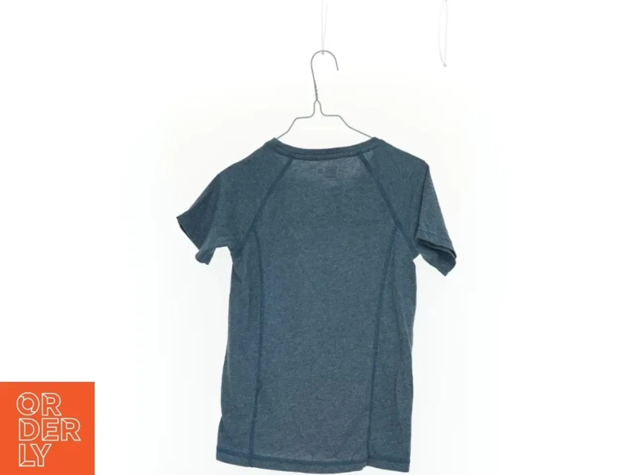 Billede 2 - T-Shirt fra Hummel (str. 128 cm)