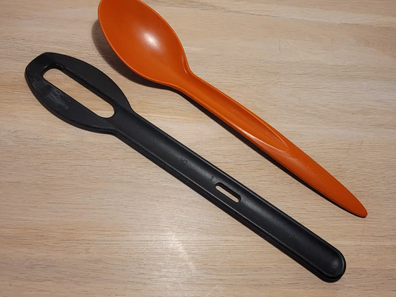 Billede 1 - Tupperware grydeske eller røre ske