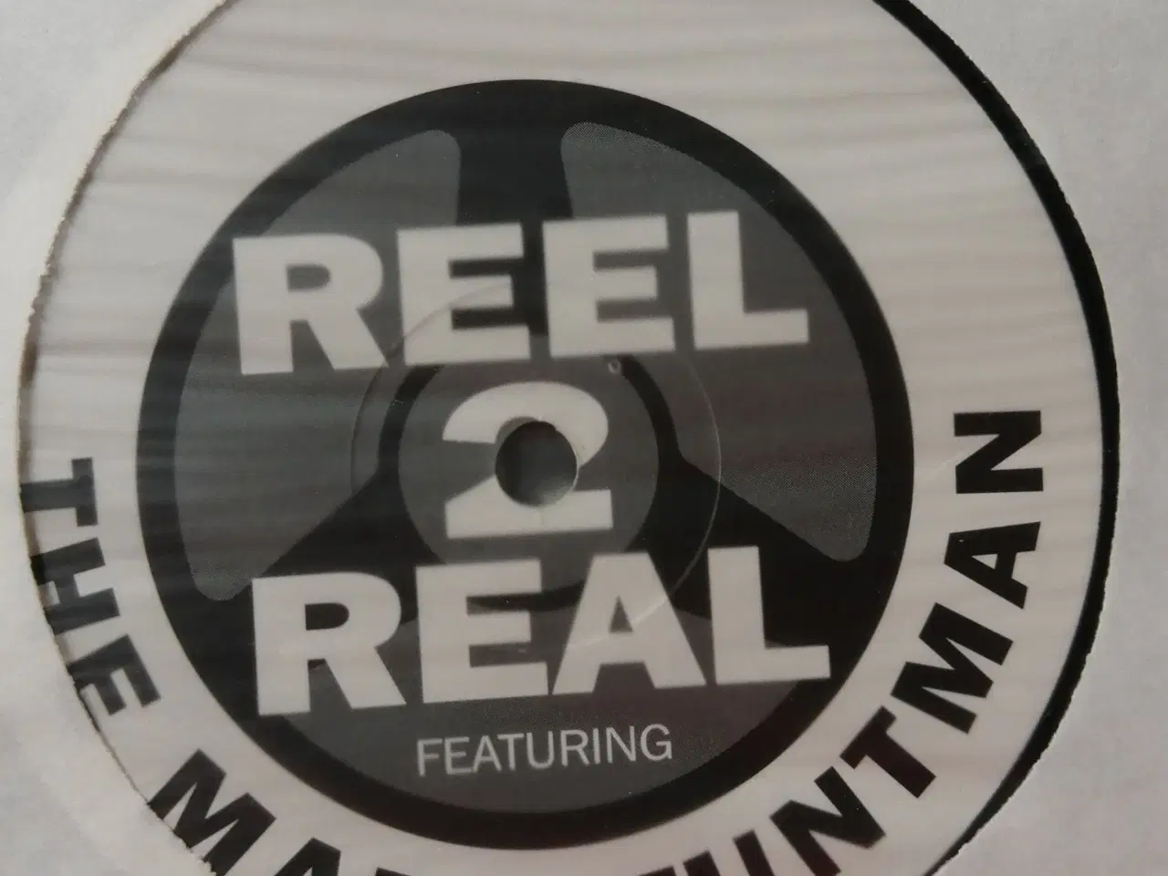 Billede 2 - Reel 2 Real feat The Mad Stuntman