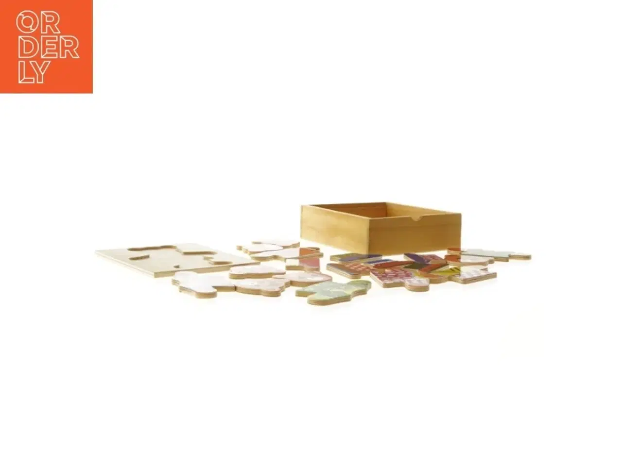 Billede 2 - Puslespil i træ med tøjbamser (str. 14 x 13 x 4 cm)