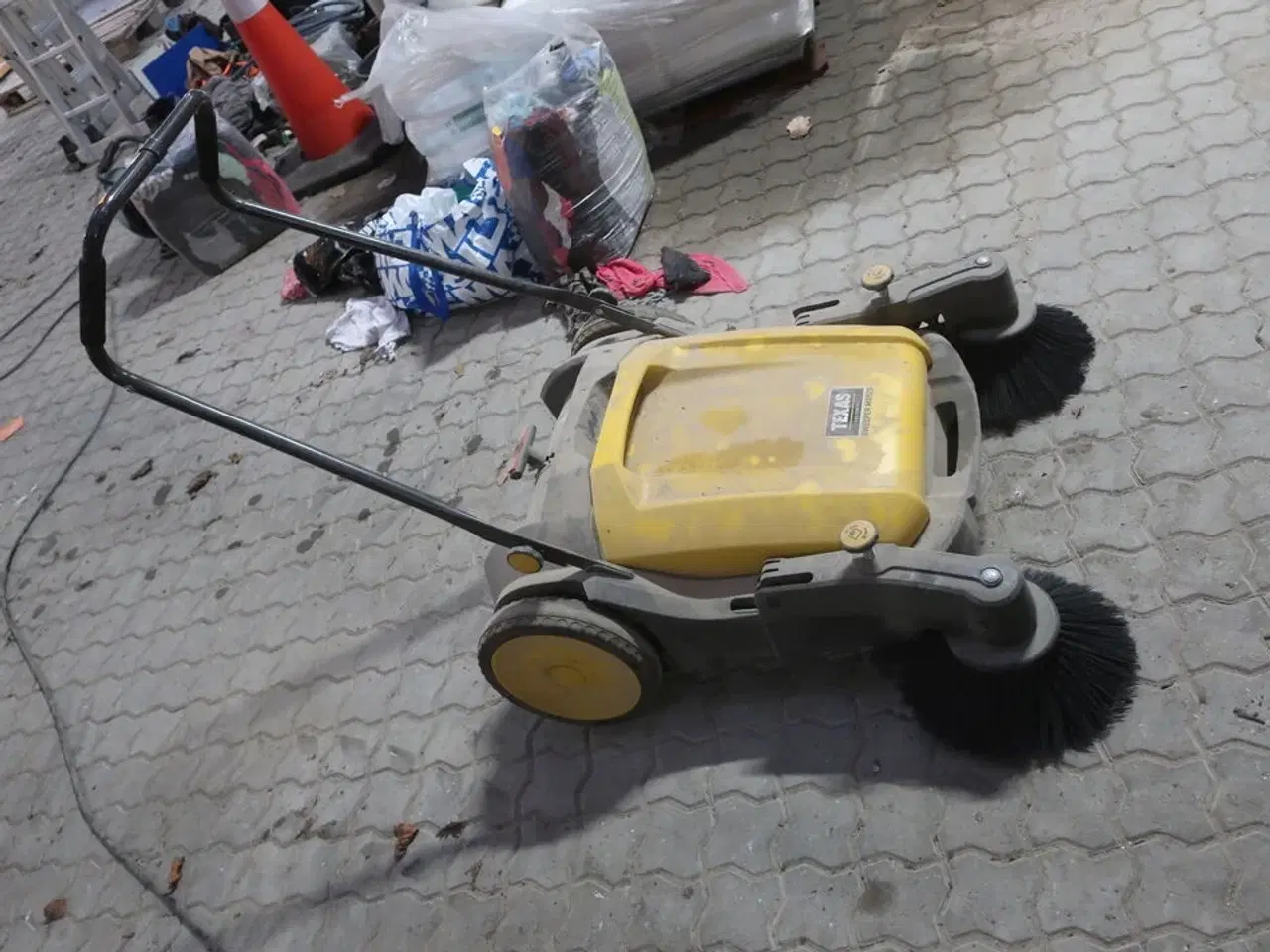 Billede 2 - Fejemaskine TEXAS SWEEPER MS 920