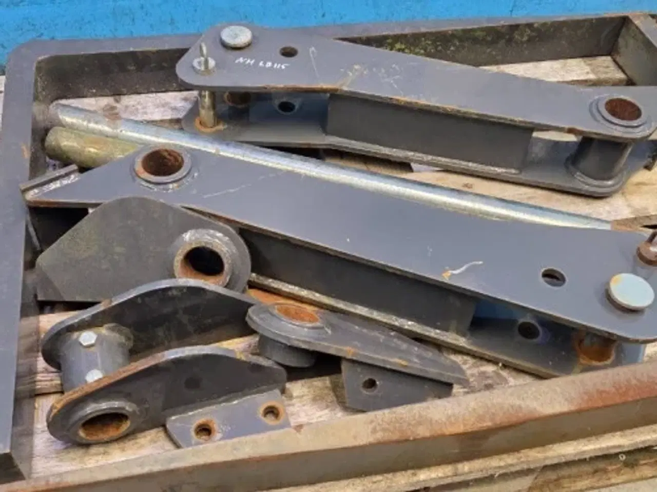 Billede 8 - New Holland B115C Pallegafler Kit 87310367