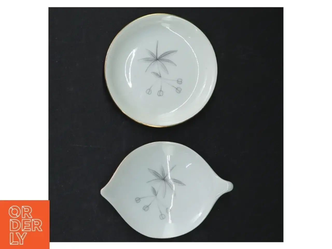 Billede 1 - Porcelænsaskebæger og lille tallerken fra B&G (str. 10 cm. 8,5 cm)