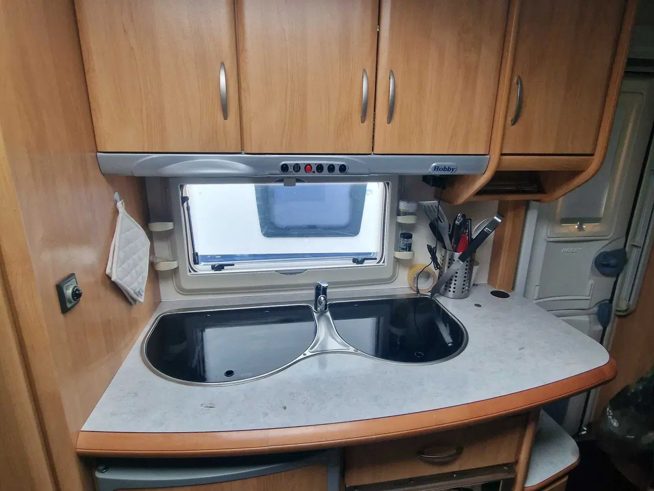 Billede 16 - Køjevogn med fransk seng og sidde gruppe