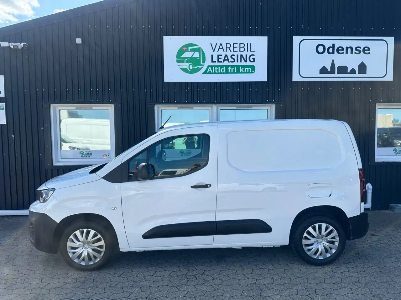 Billede 1 - Peugeot Partner 1,5 BlueHDi 100 L1V1 Plus Van