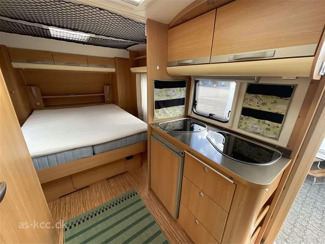 Billede 3 - 2010 - Adria Adora 563 PU   Adria Adora 563 PU årgang 2010. Mover, Thule 6300 markise tagmonteret, ny madras+topmadras.