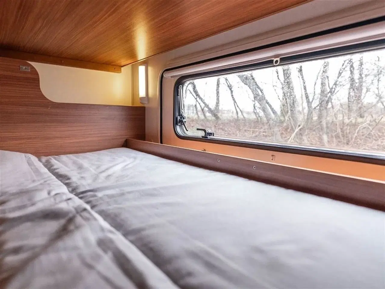 Billede 43 - 2013 - Adria Adora 563 PT   Rigtig fin vogn med køjer og dobbeltseng