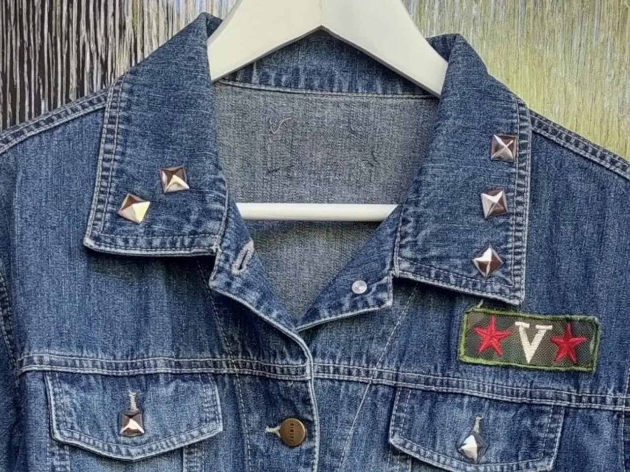 Billede 3 - Jeansjakke - Cowboyjakke - Pyntenitter