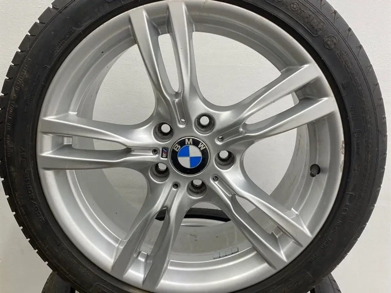 Billede 8 - 18" Alufælge med dæk original BMW "M Starspoke 400" A64444 BMW E90 E91 E92 E93 E90LCI E91LCI E92LCI E93LCI F30 F31 F32 F33 F36 F30 LCI F31 LCI F32 LC