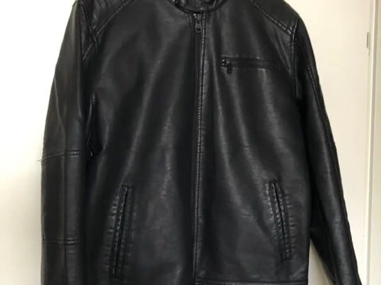 Billede 1 - Imiteret læderjakke