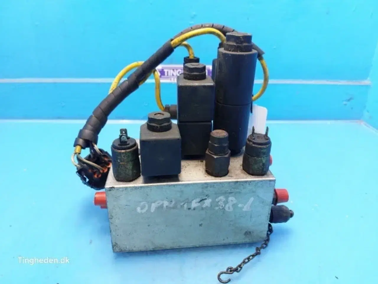 Billede 5 - New Holland FX38 Hydraulikventil 84037241