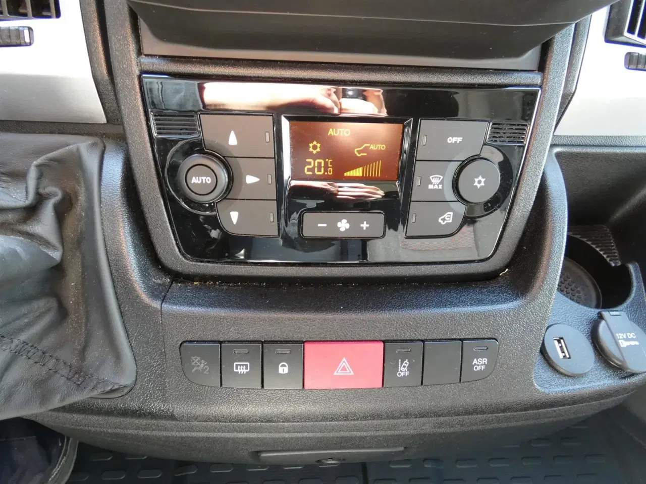 Billede 13 - Peugeot Boxer 335 L2H2 2,2 BlueHDi Ultimate 165HK Van 6g