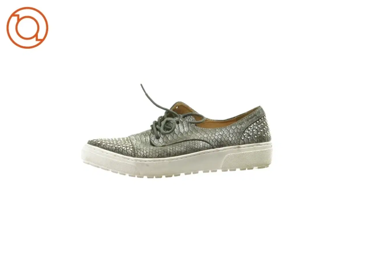 Billede 1 - Sneakers med nitter fra R and BE (Str. 37)