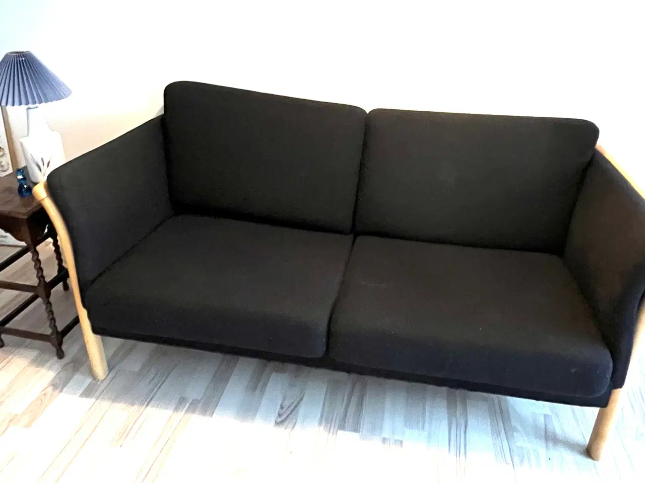 Billede 1 - Toseter sofa, sort uld