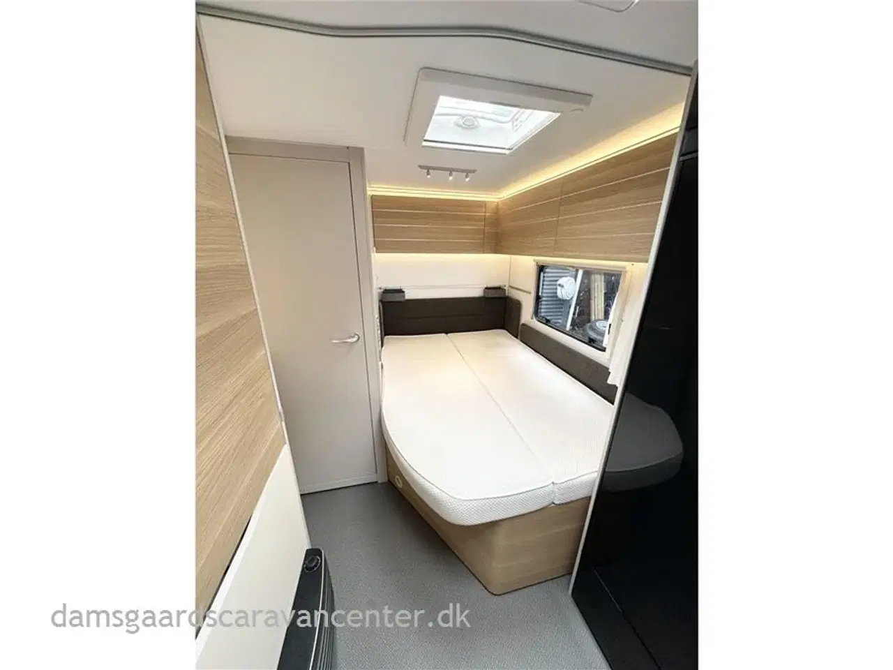 Billede 15 - 2022 - Adria Adora 522 UP   Franskseng-Mover-Gulvtemp-telt-A/C