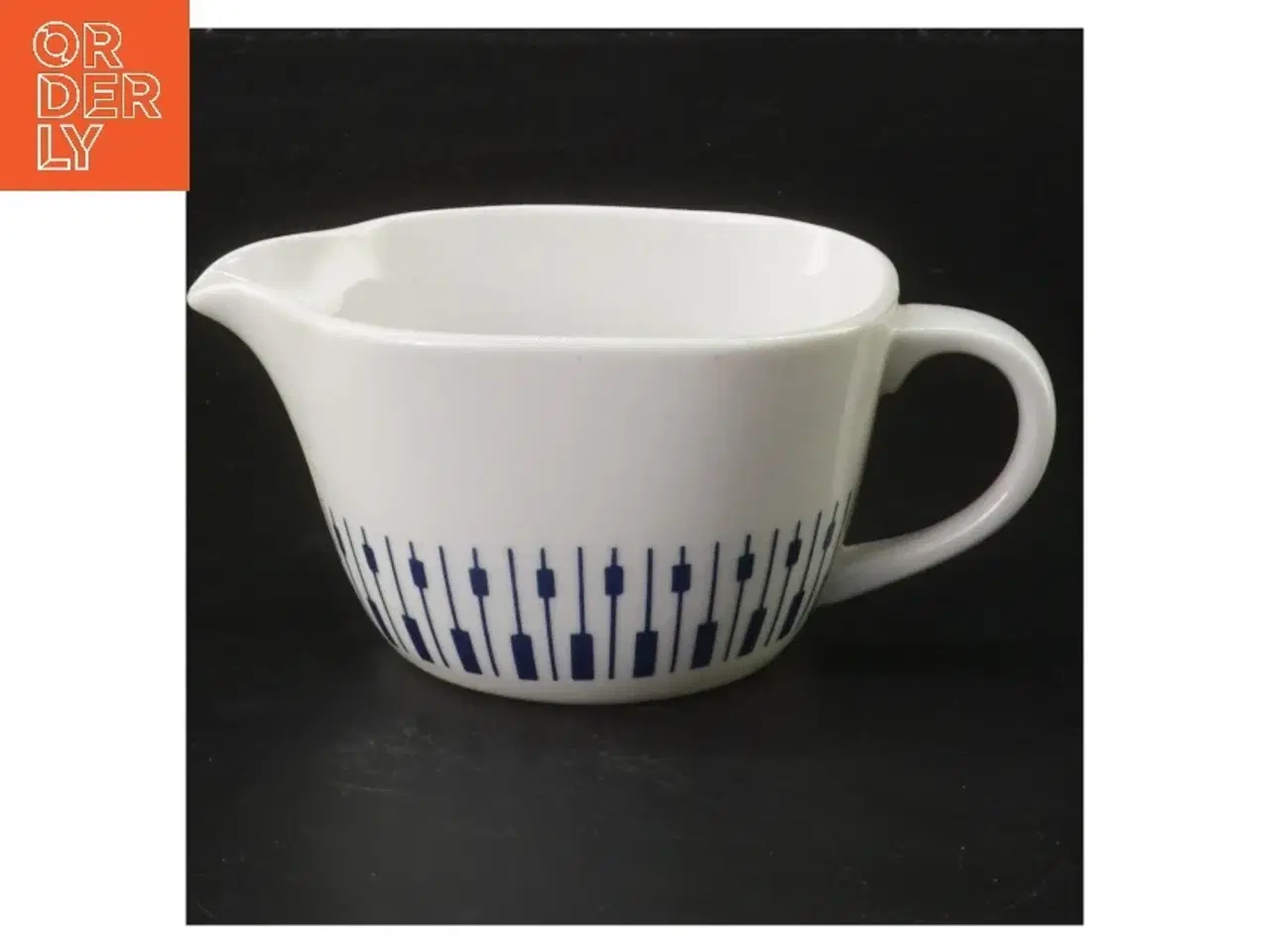 Billede 1 - Flødekande harlekin fra lyngby porcelænsfabrik med blåt mønster(str. 8 cm) fra Lyngby (str. 8 cm)