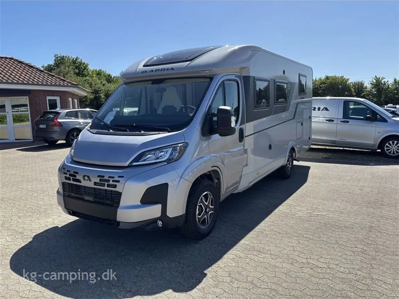 Billede 3 - 2025 - Adria Compact DL   PÅ VEJ. Adria Compact DL 60 Years Selection – Jubilæumsmodel 2025