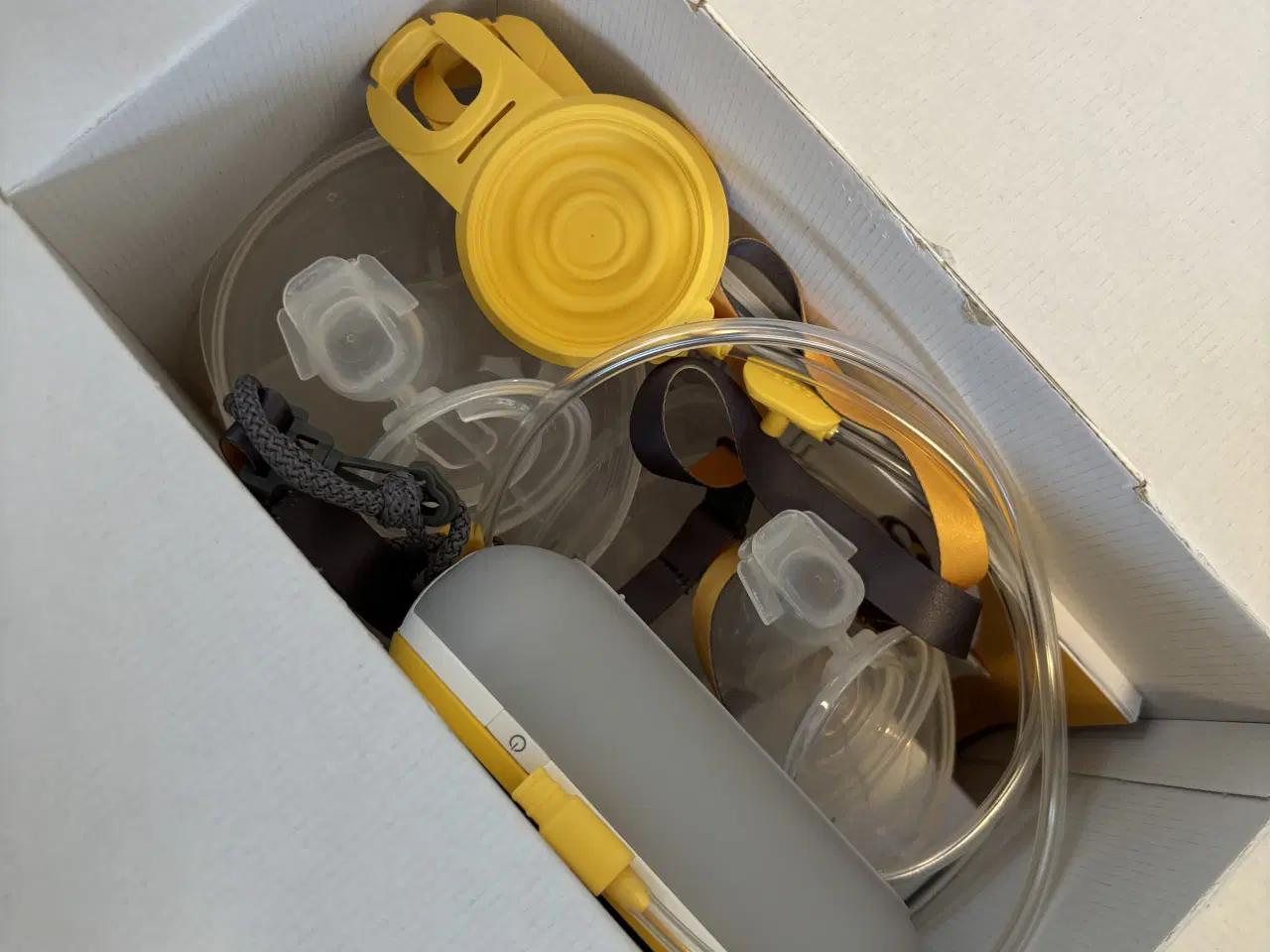 Billede 3 - Medela Handsfree Brystpumpe